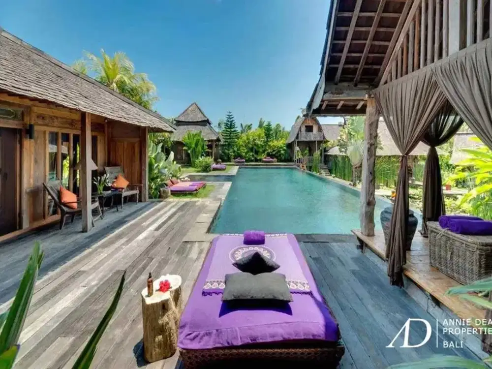 LEASEHOLD JOGLO-STYLE ESTATE 5-BEDROOM IN BERAWA, CANGGU