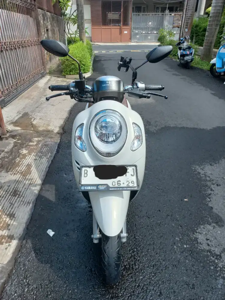 Honda Scoopy Prestige Tahun 2024 Warna Putih Doop Pajak Sampai 2026