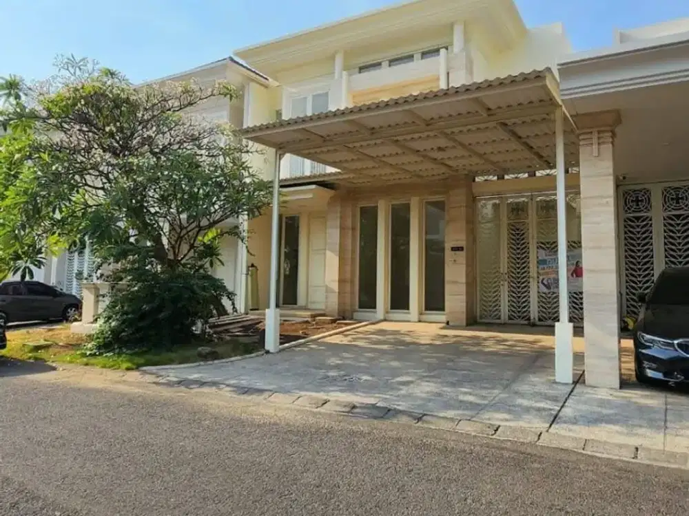 Rumah Terawat, Bagus & Strategis, La Rizville, Pakuwon Indah, SBY