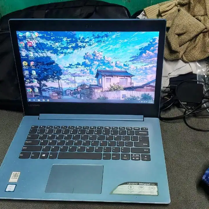 Laptop Lenovo 80XG IdeaPad 320 Core i3