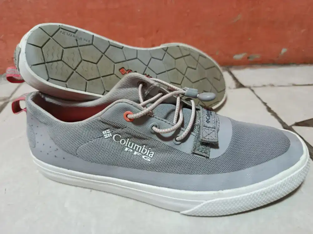 Sepatu Columbia PFG ( Sepatu mancing )