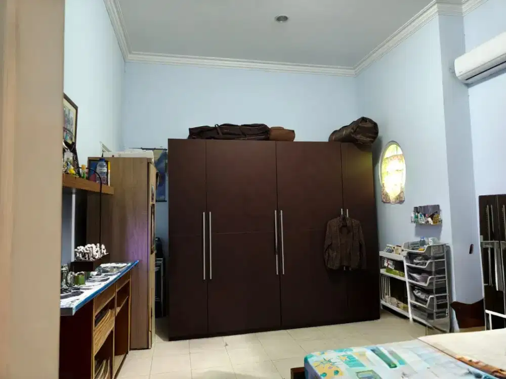 DIJUAL CEPAT di PUSAT SURABAYA  Tangkuban perahu  5 menit ke TP Dekat Jalan Tidar, Petemon,   Cocok untuk home industri dan rumah tinggal