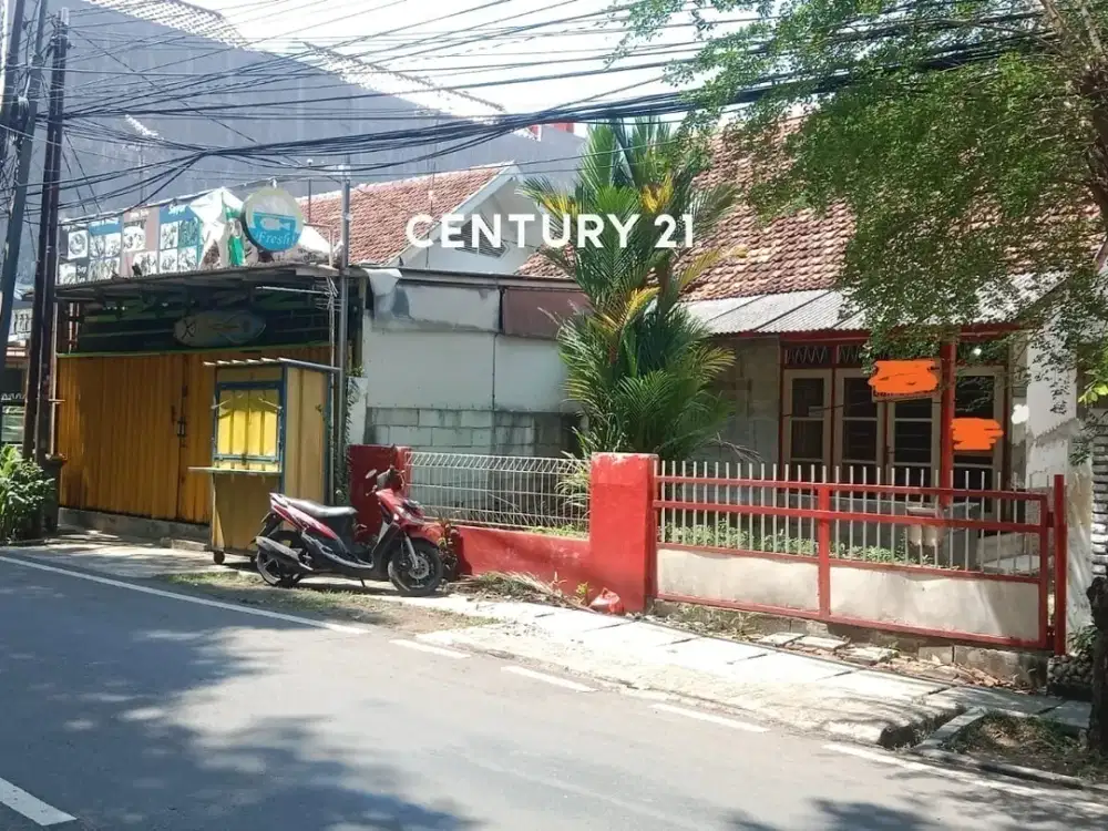 Di Jual Cepat Rumah Tua Hitung Tanah Super Strategis Utan Kayu