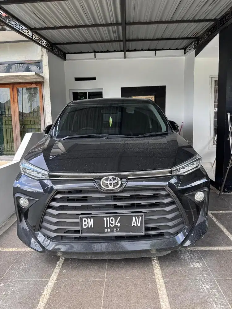 Dijual murah avanza 2022 kilometer masih 20rb