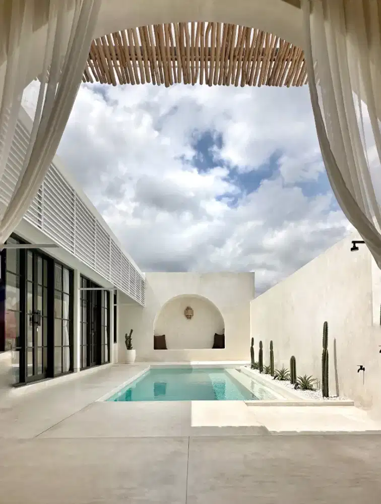 DIJUAL VILLA MEWAH FULL FURNISHED (BU!!)