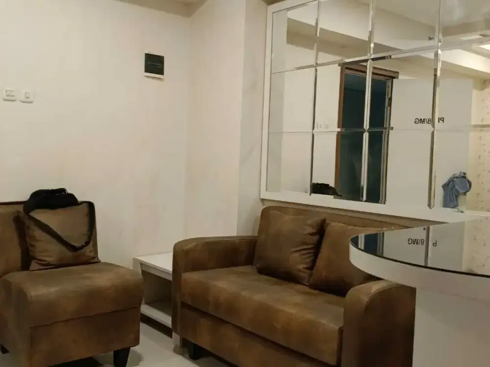 Green pramuka city apartment unit 2 BR full furnished bagus tower lama baca deskripsi