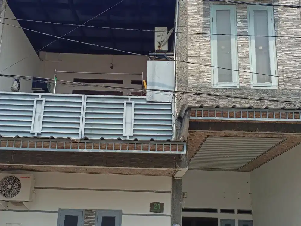 Rumah 4 KT 11 Menit ke Summarecon Mall Serpong Bebas Banjir J-35583