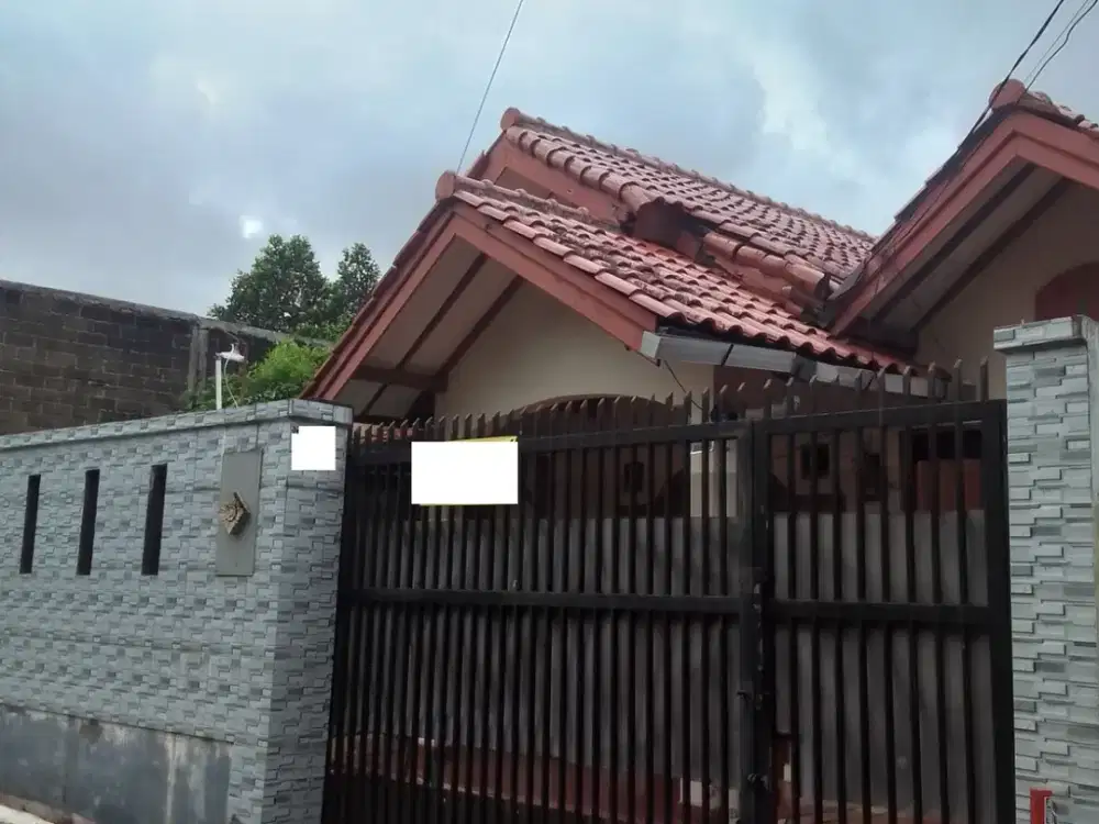 Rumah SHM dekat Living World Grand Wisata Bekasi Bebas Banjir J-33248