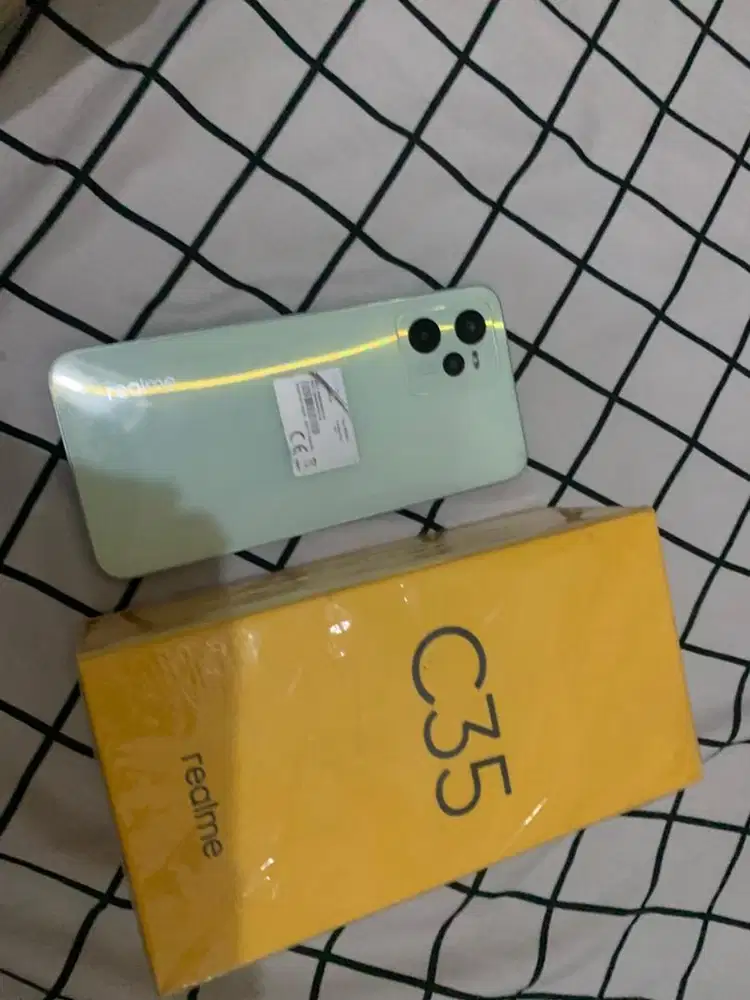 realme c35 4 64