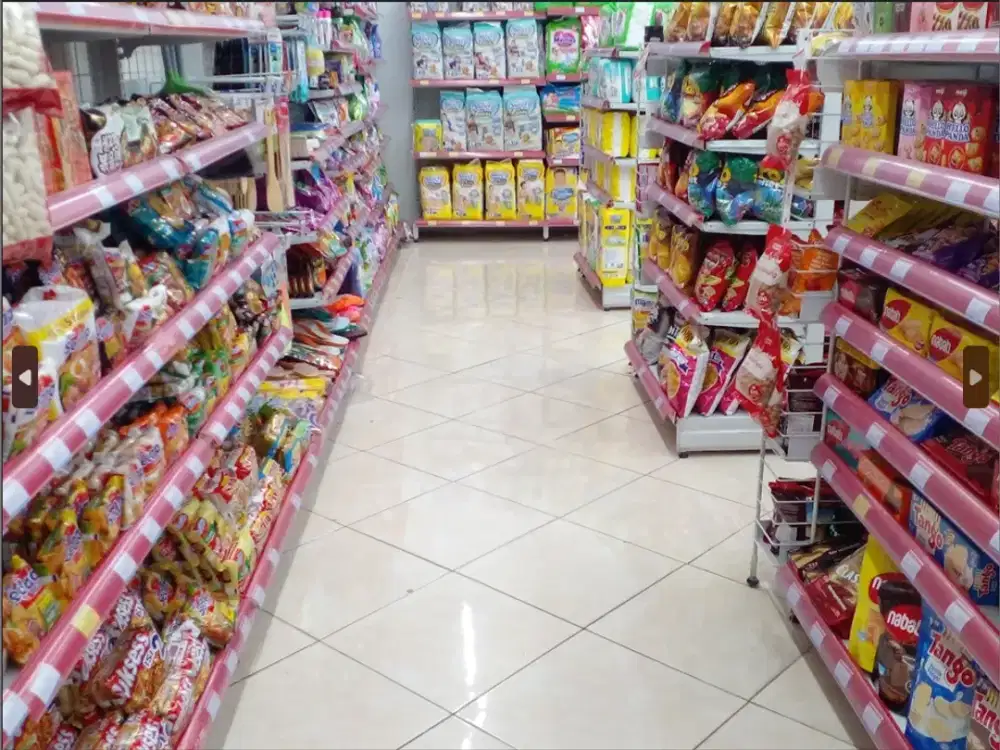 Ruang Usaha Alfamidi Di manado Wenang sulawesi utara