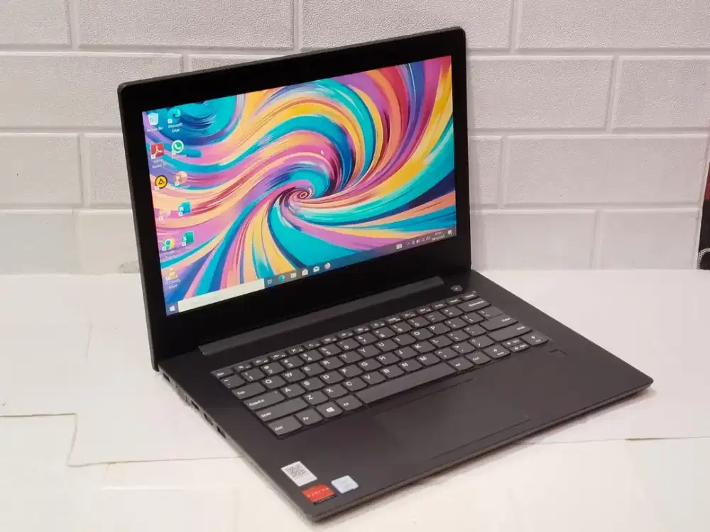 Laptop  lenovo ideapad V330 Intel (R) Core (TM) i5-8250U/ Radeon 530