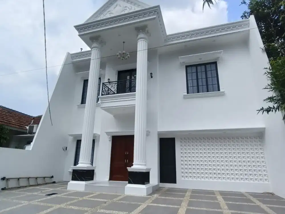 DIJUAL CEPAT RUMAH KUALITAS PREMIUM SEMI FURNISH HARGA MURAH SENTUL CITY SSR921