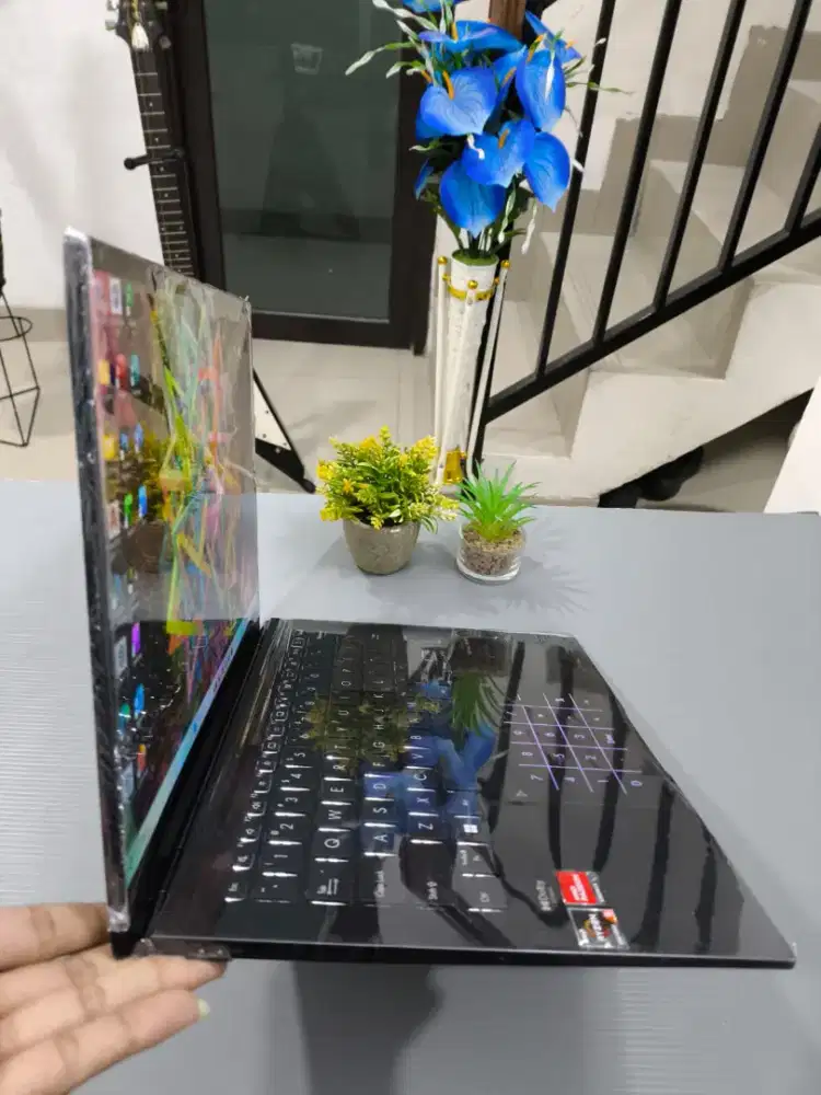 ASUS ZENBOOK OLED UM3402YA-305 SLIM TOUCHSCREEN FULSET BOX SSD 512GB