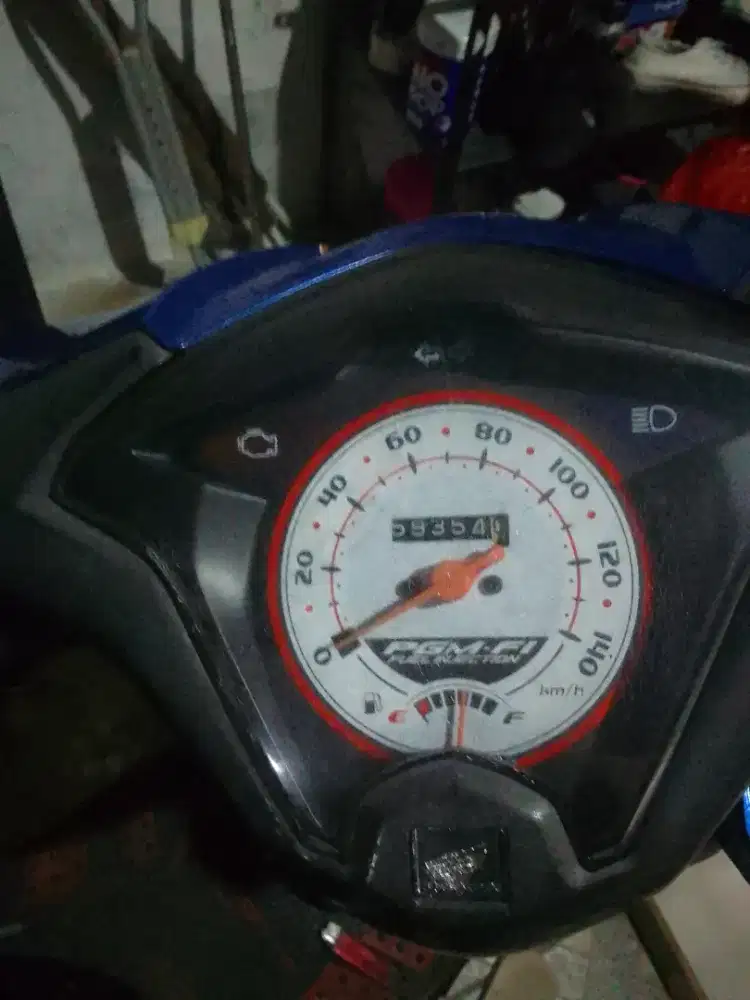 Beat Pop putih biru 2018