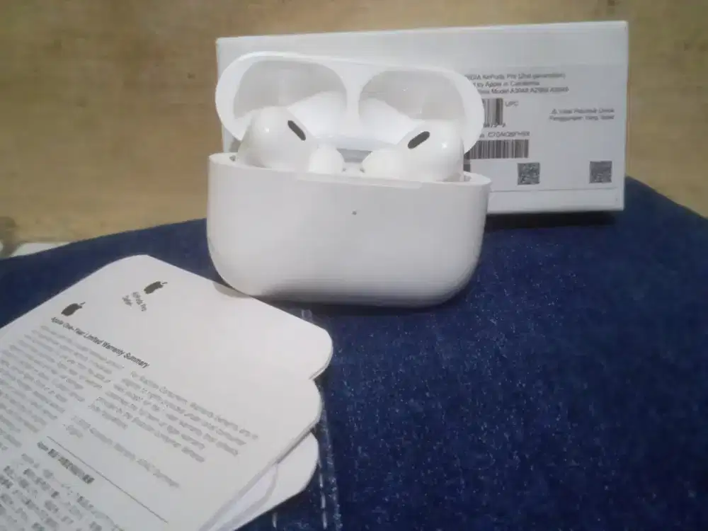 Airpods pro gen2 like new