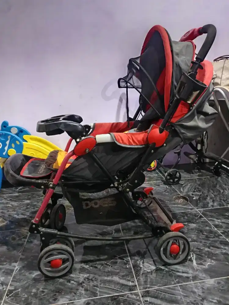 Strollerbaby merk Does