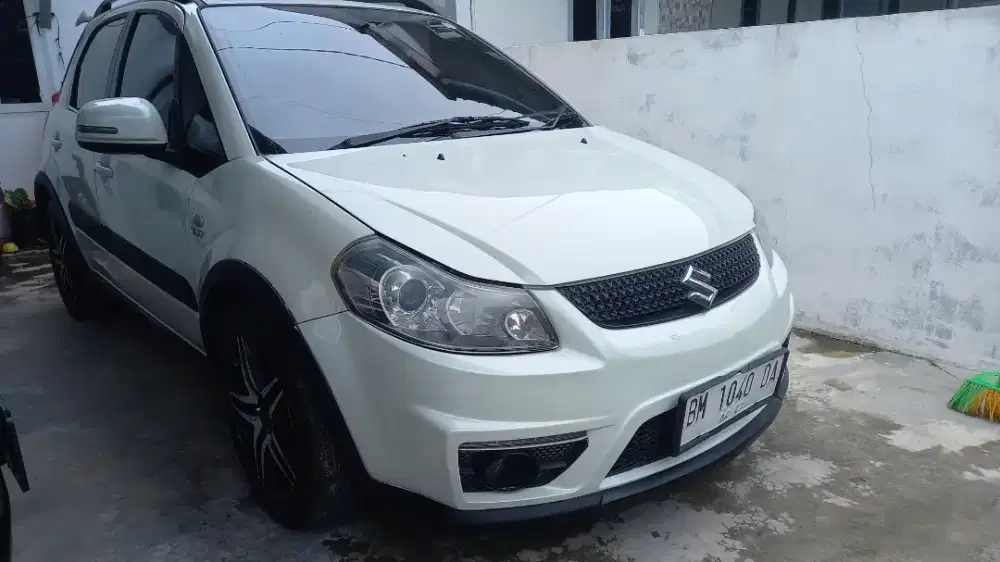 Suzuki X Over 1.5 MT