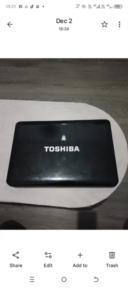 Laptop bekas , kondisi 50%