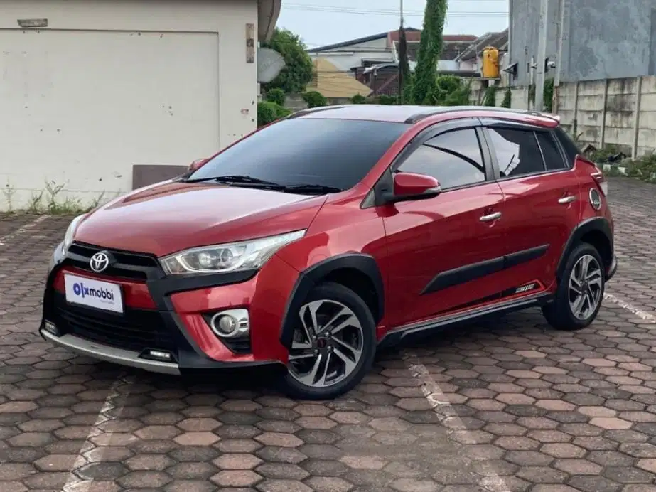Low KM Toyota Yaris 1.5 S Bensin-MT 2017 Merah WVB