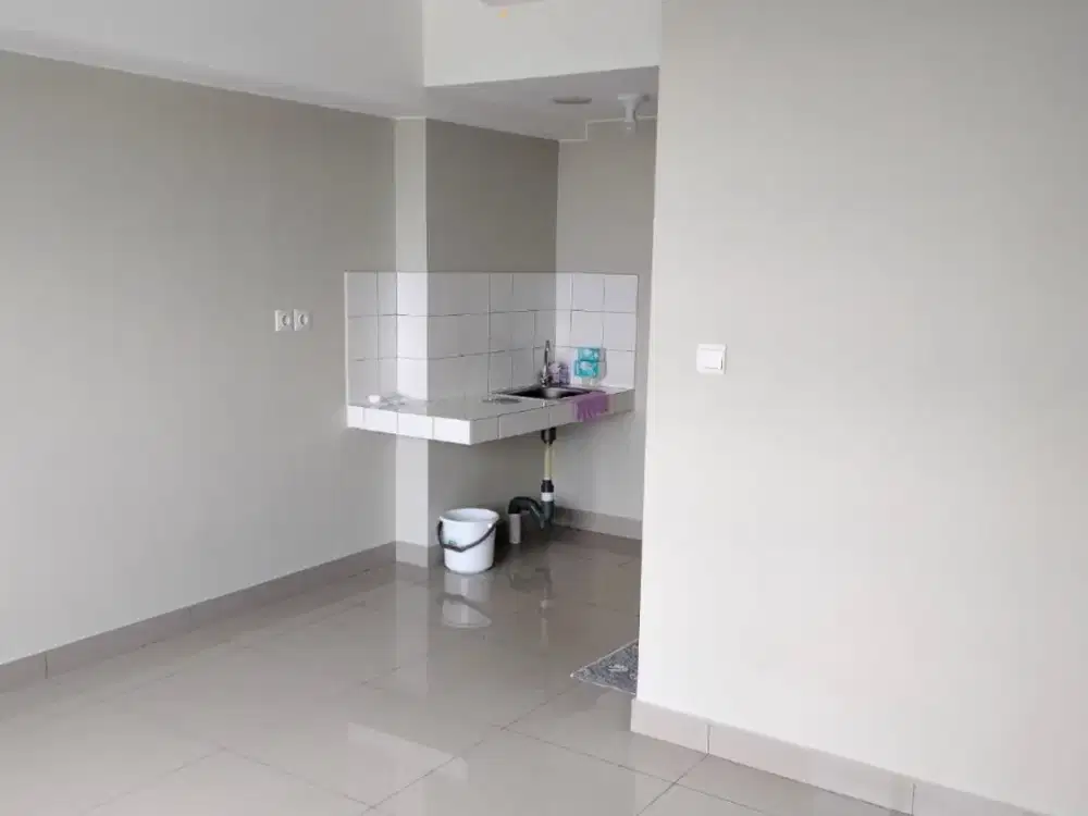 Apartemen Baru Dijual Tower Elodea The Springlake View Kolam Renang