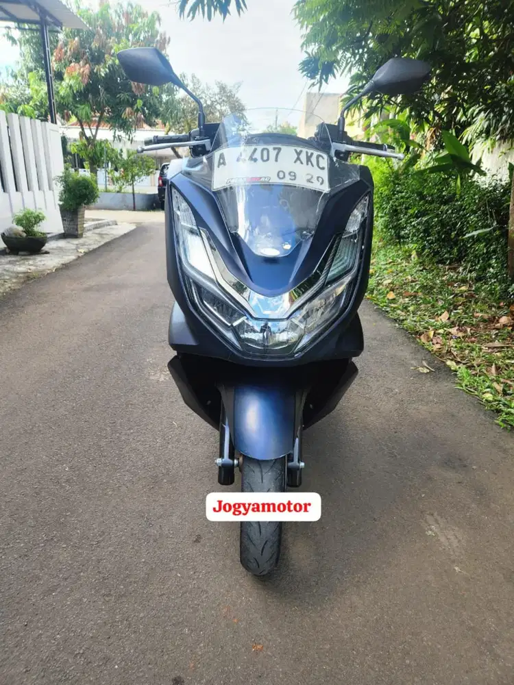 (A) HONDA PCX 160 ABS Tahun 2024