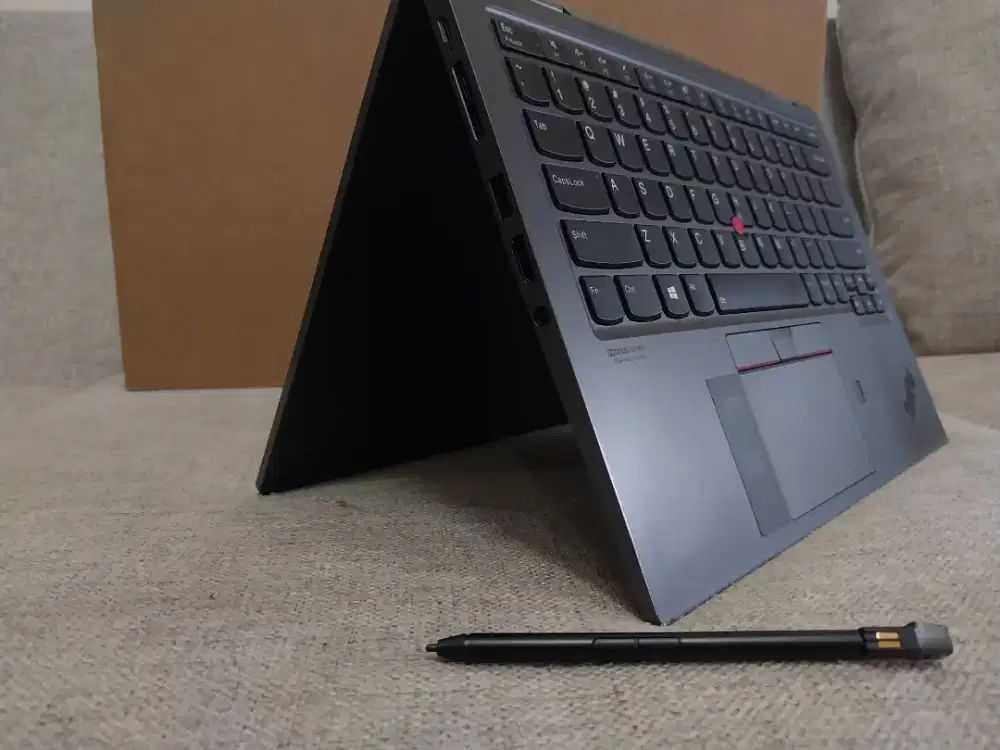 Lenovo ThinkPad X1 YOGA Core i7 16GB 1TB Touch Screen Stylus Pen 360