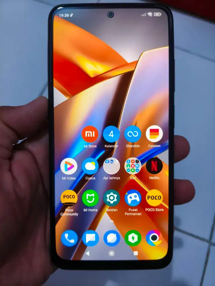 Poco M5S 6/128 hitam