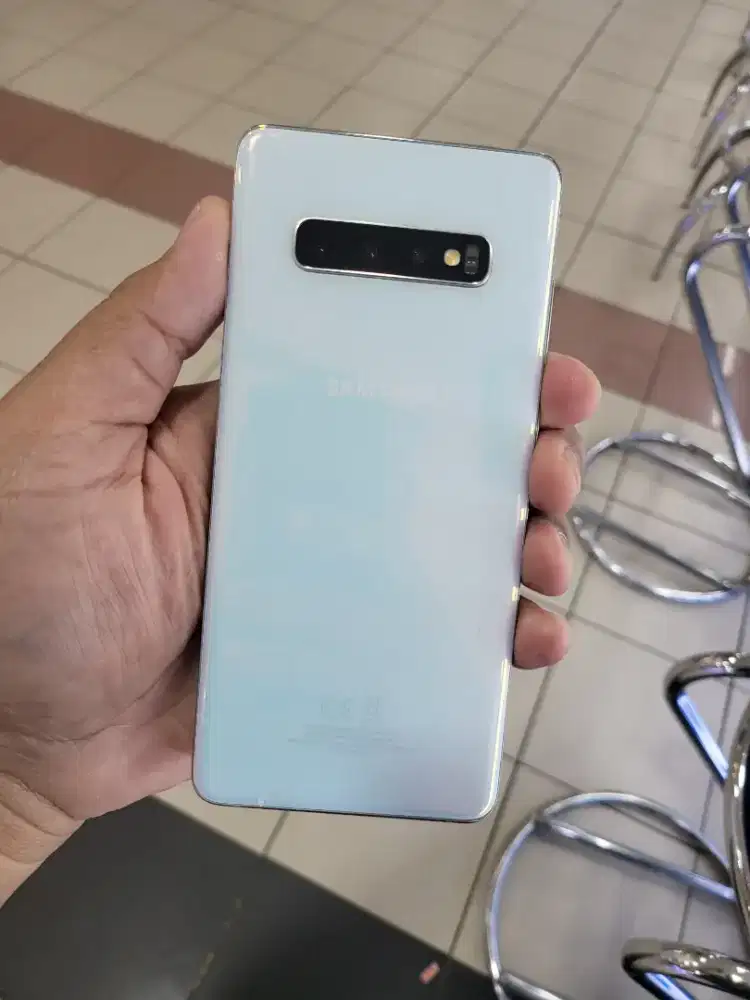 Samsung S10+ sein 8/128 murah