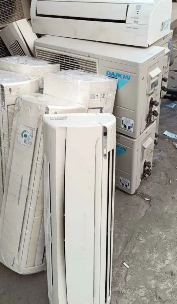di jual ac second bergaransi Daikin Thailand 1 pk sampai 1/2 pk.