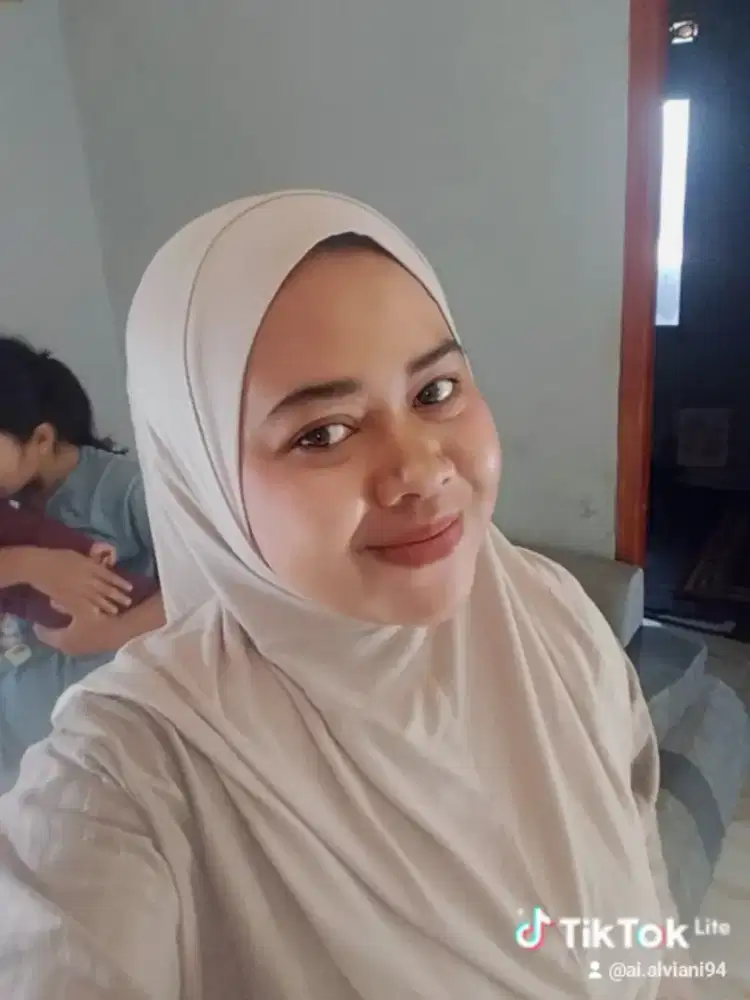 Hallo selamat MLM ..perkenalkan nama aku ai yuliani usia 31 tahun