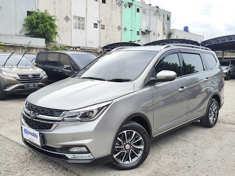 Pajak Panjang - Wuling Cortez 1.5 LT Lux Bensin-AT 2019