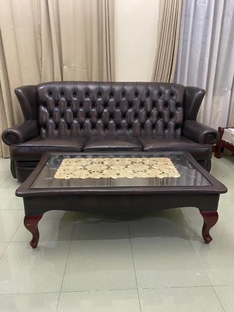 Sofa 3 seater merek Magna