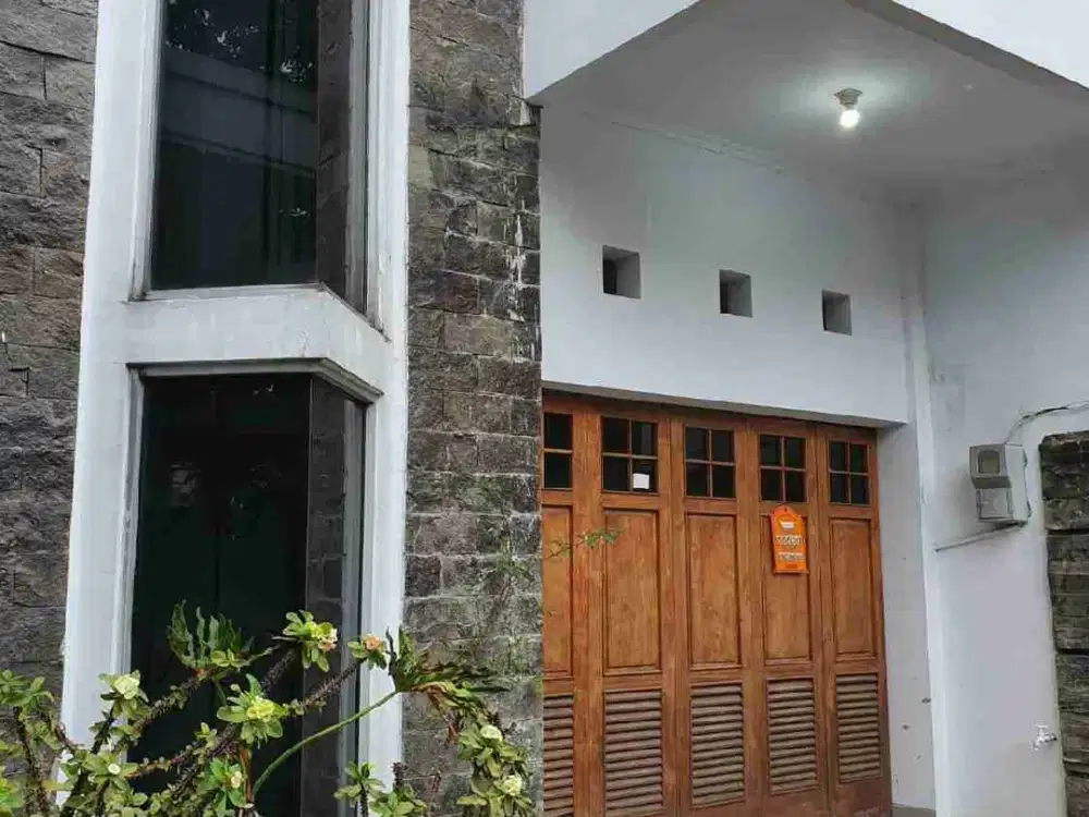 Dijual Rumah Lux Di Kompleks Pondok Hijau Setiabudi