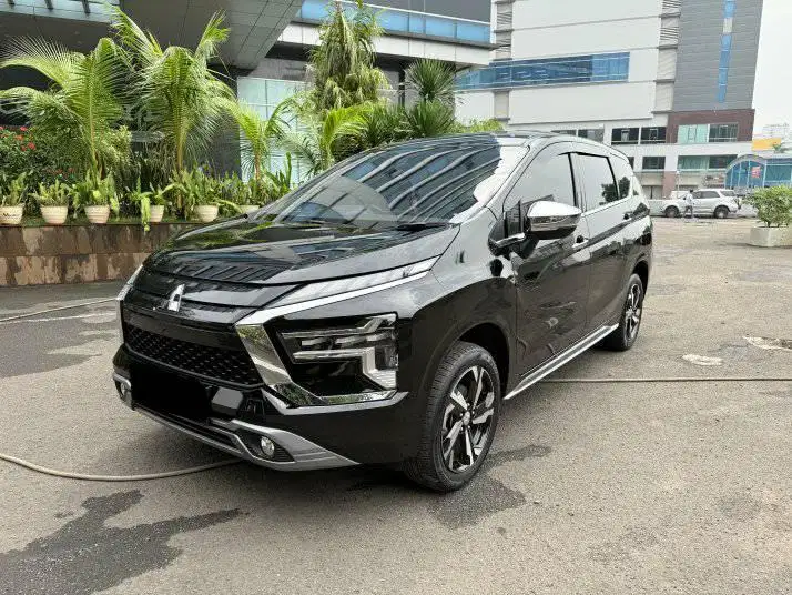 Mitsubishi Xpander Ultimate at 2023. KM Low, Full Orisinil Cat Istimew