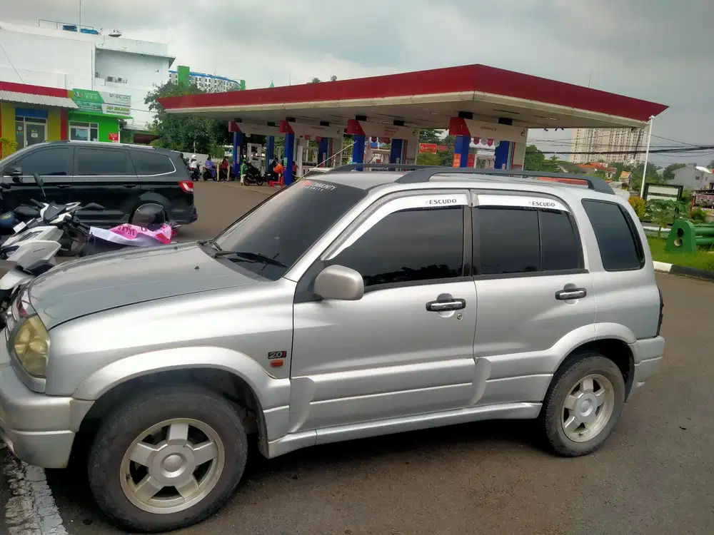 Suzuki Grand escudo 2001 Bensin