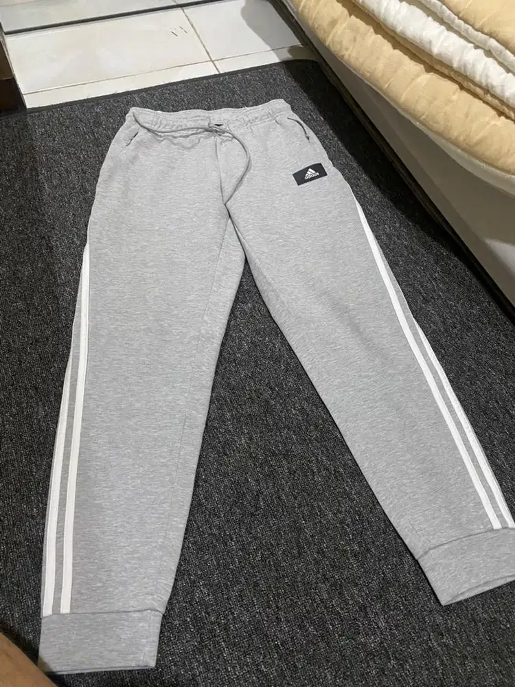 Adidas original size xs