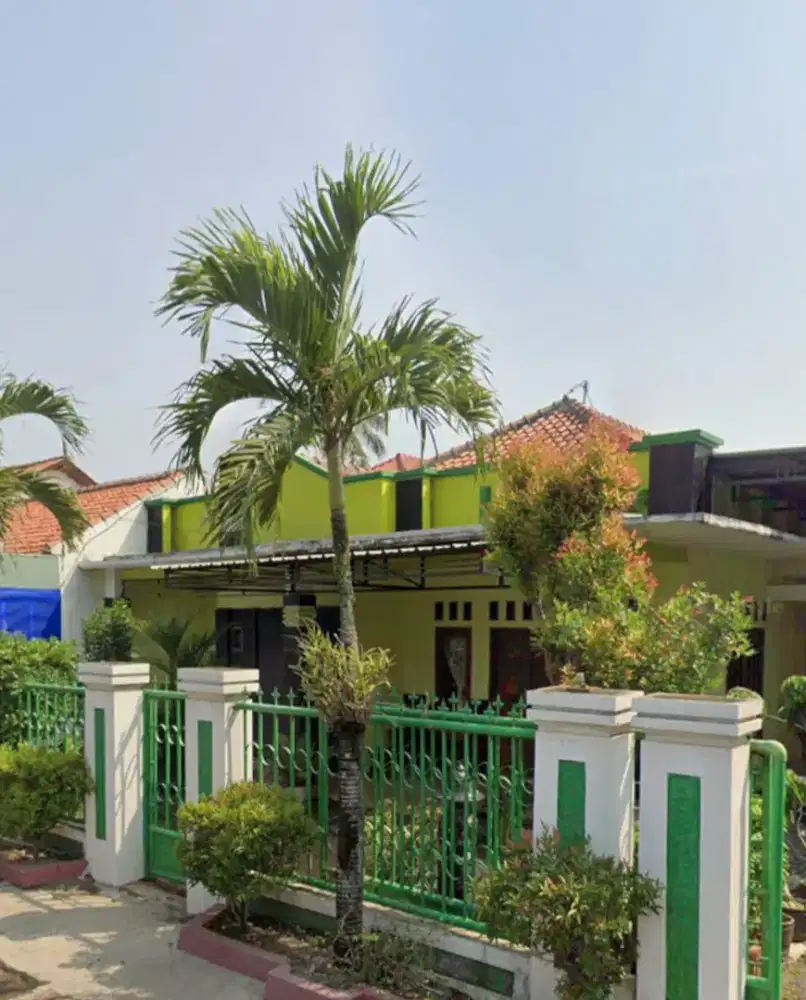 Dijual Rumah Strategis. Luas Bangunan 480 m². Luas Tanah 602 m².