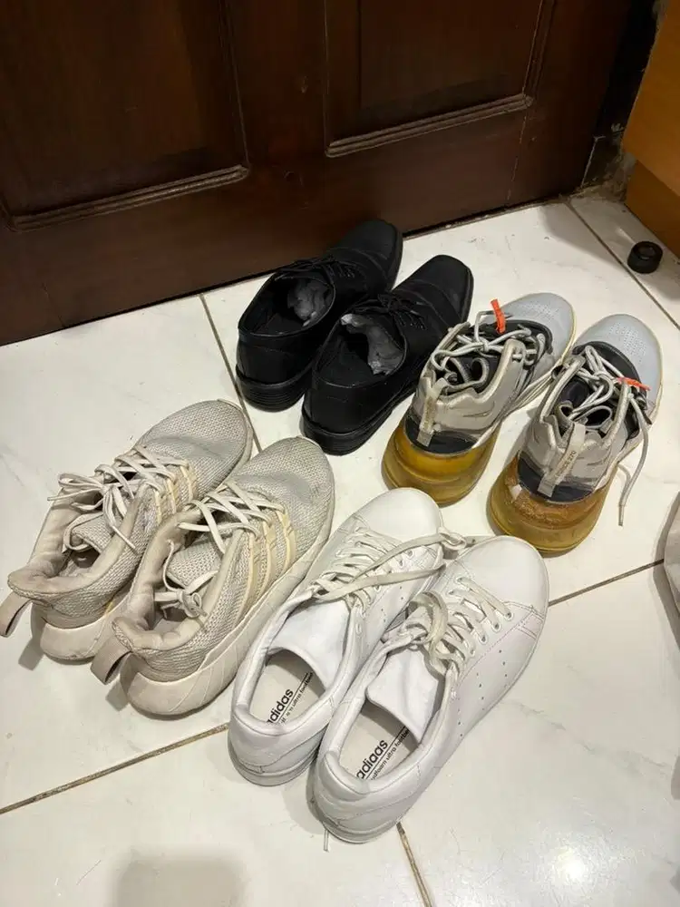 4 Sepatu Uk 41-42 Jual Cepat