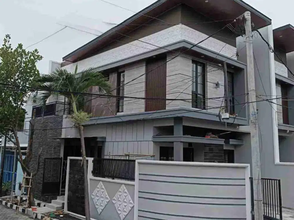 Dijual rumah baru gress di jalan utama daerah Manyar