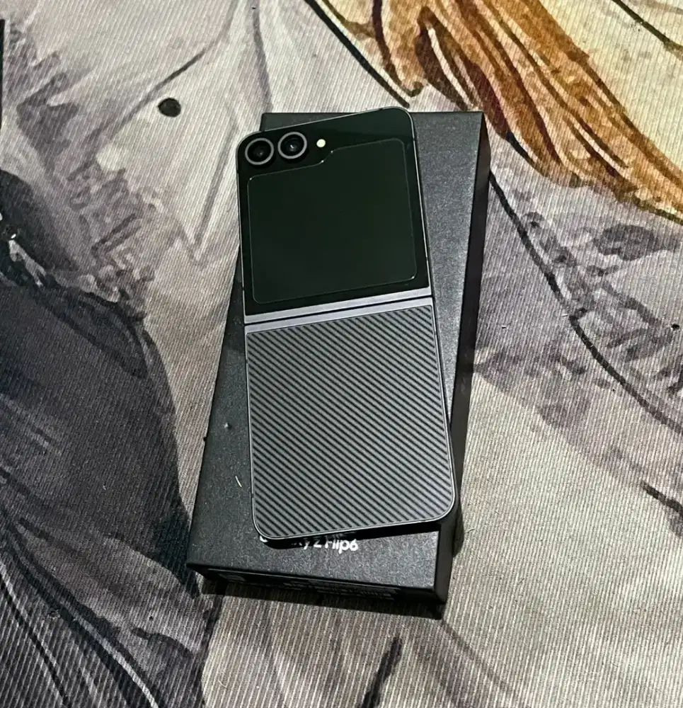 Samsung Z flip 6 5g 12/256 gb