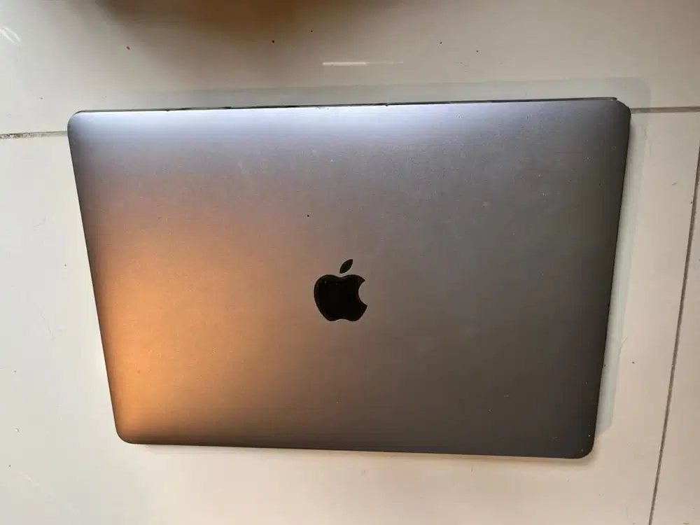 Macbook Pro Touchbar 2020 nego sampai jadi