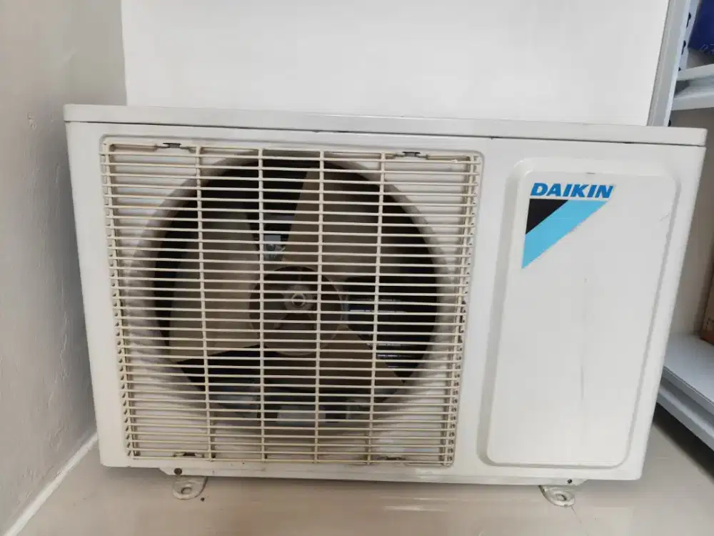Dijual AC Daikin Second