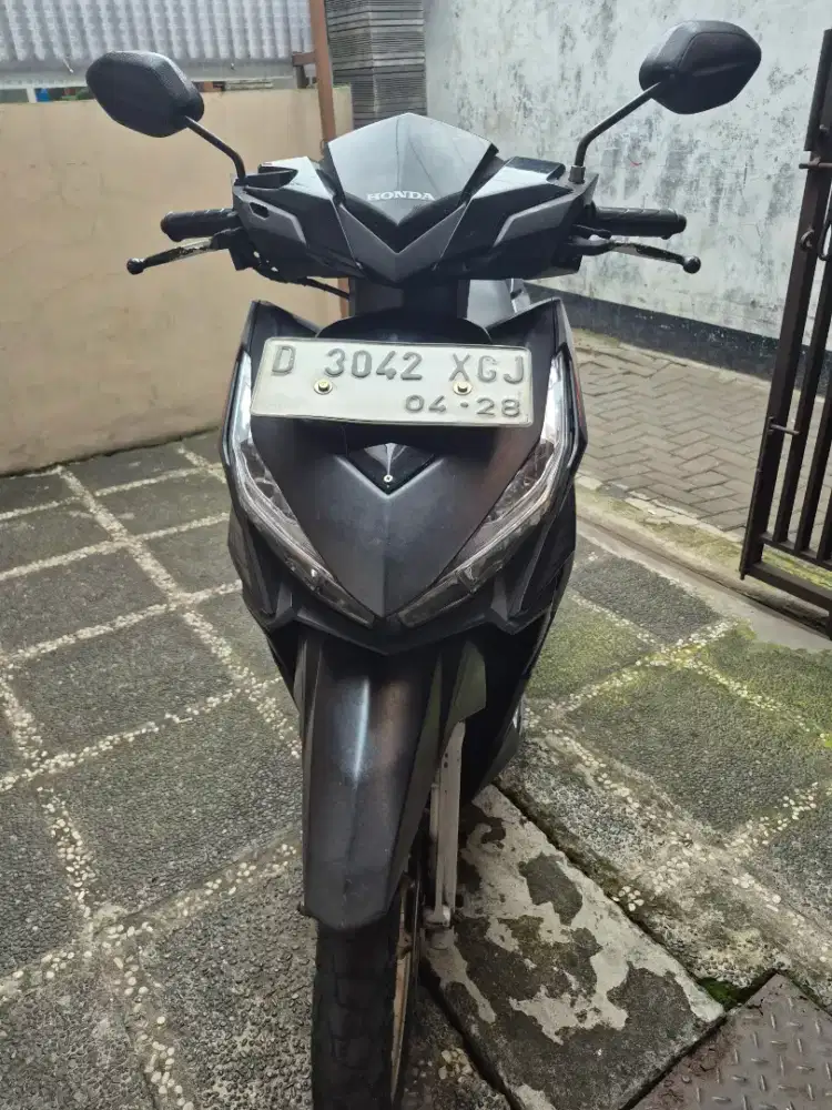 Honda vario led 125 th 2018 ss kumplit pajak isi