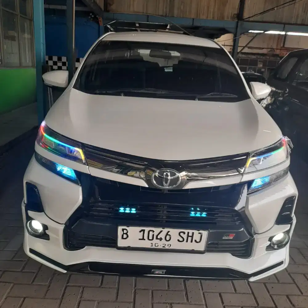 Dijual Avanza Transmover 18
