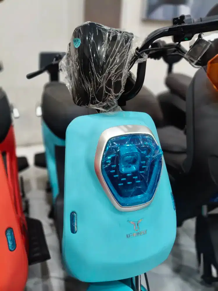 Sepeda listrik uwinfly M60