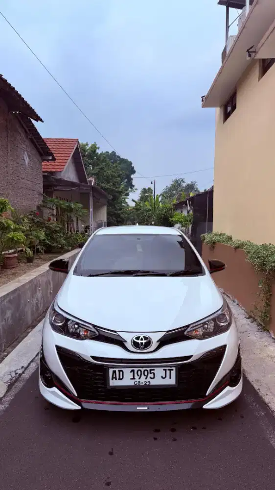 Jual mobil yaris pemakaii pribadi