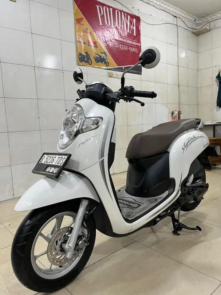 SCOOPY STYLISH 2019 MESIN OK UNIT MSH BAGUS