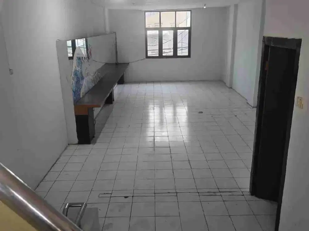 Ruko siap huni dipusat kota Lengkong Bandung