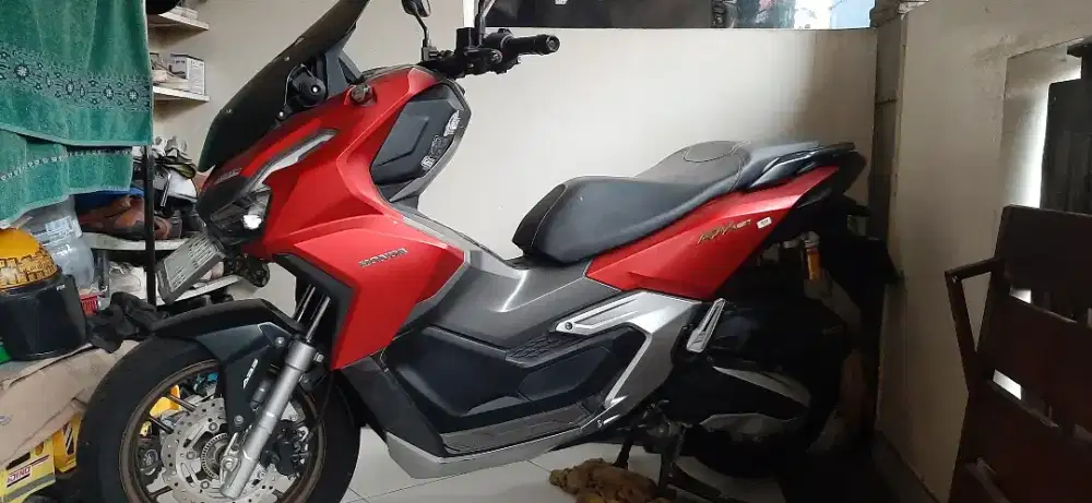 ADV 160 ABS merah doff