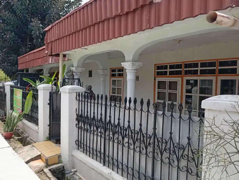 DIJUAL RUMAH DEKAT STASIUN DEPOK BARU
